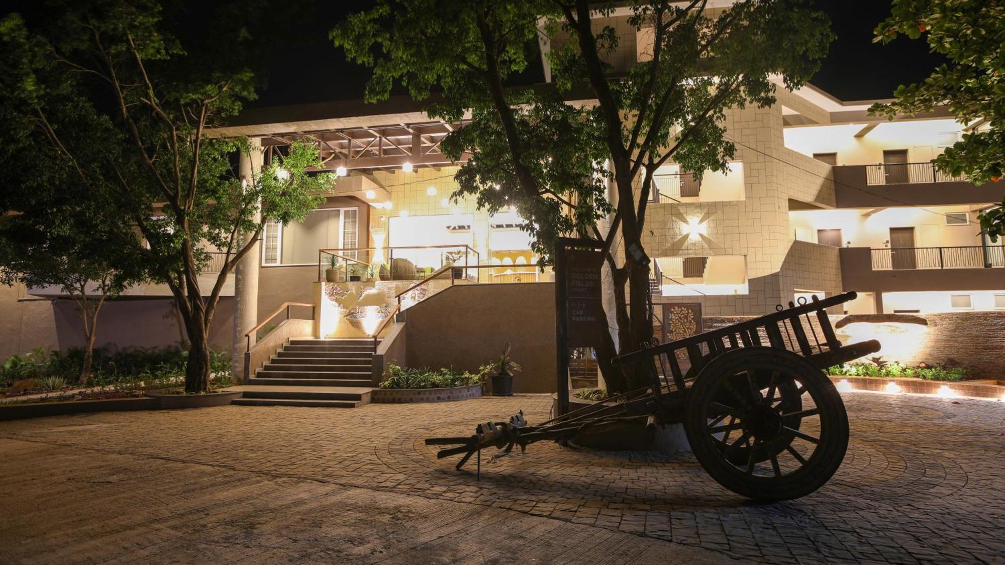Golden Fields Resort Mulshi Exterior photo